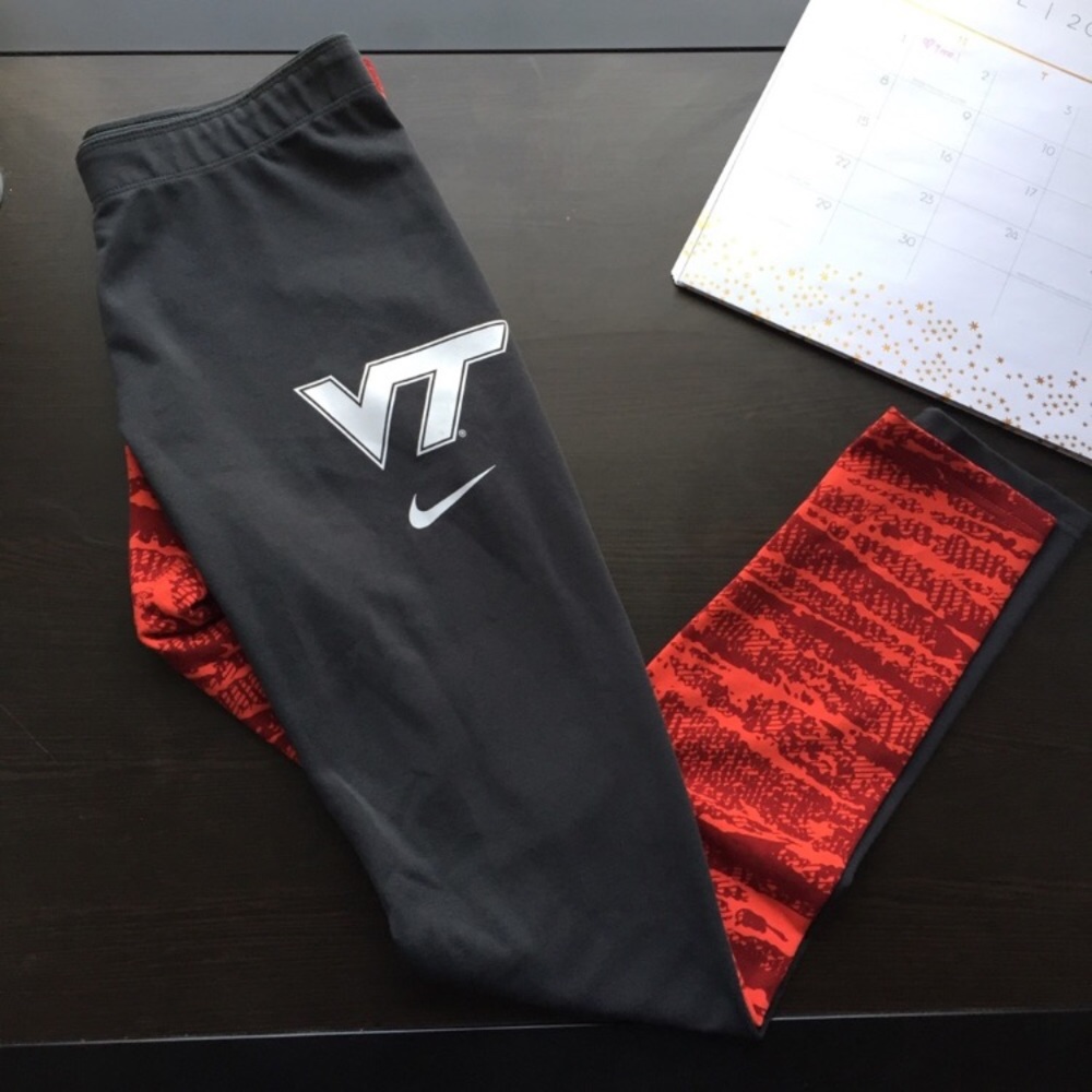 🌹 Nike Two-tone Nike leggings